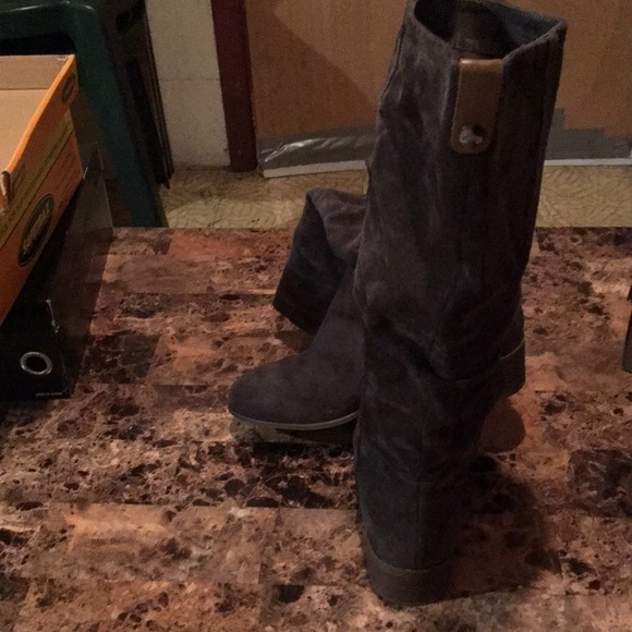 Boots - Picture 5 of 6